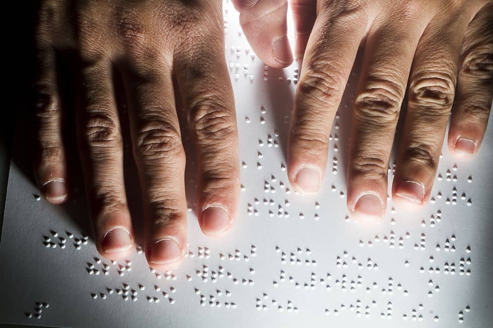 Braille reading 